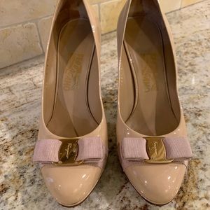 Salvatore Ferragamo Nude Patent Pumps